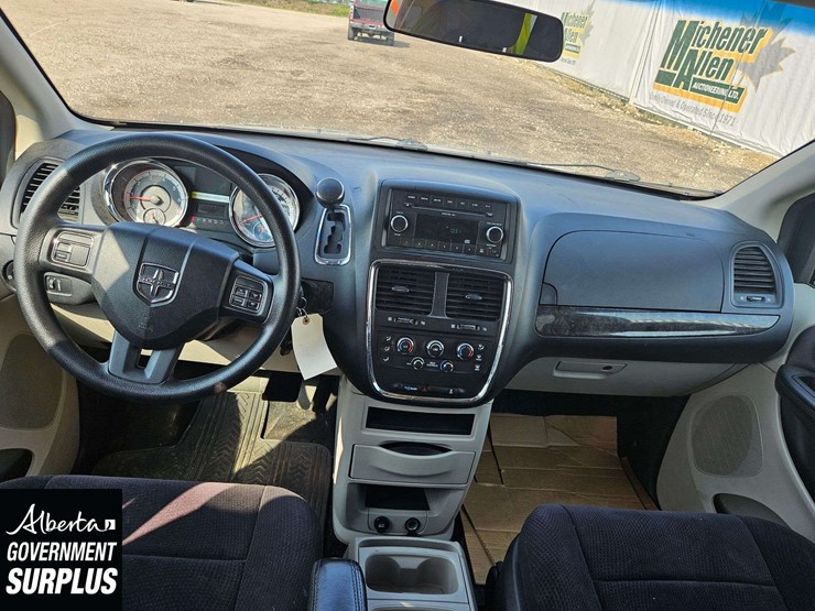 2011-dodge-grand-caravan-se-image-18