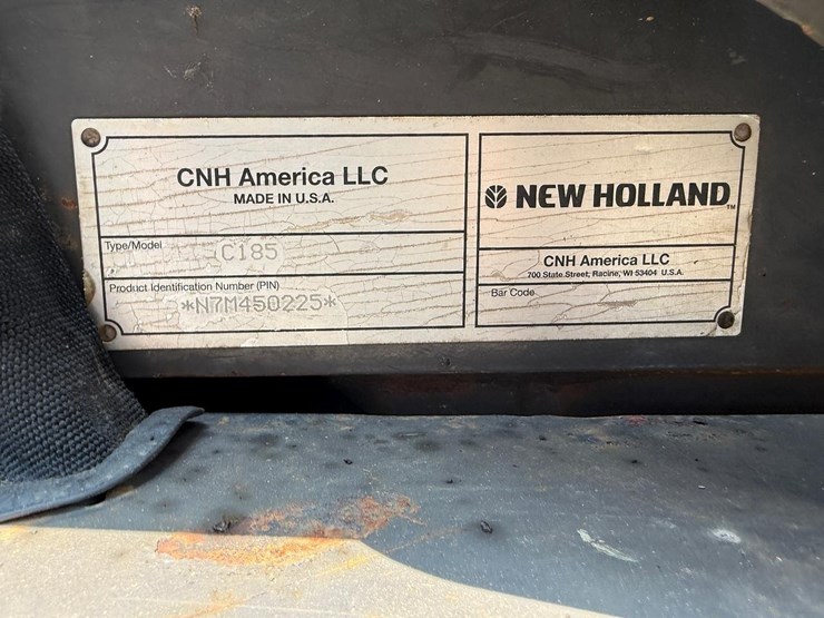 new-holland-c185-image-28