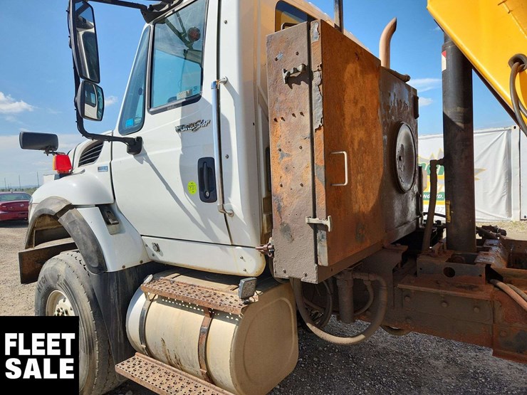 international-workstar-7500-image-58