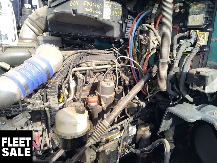 2020-peterbilt-579-image-28