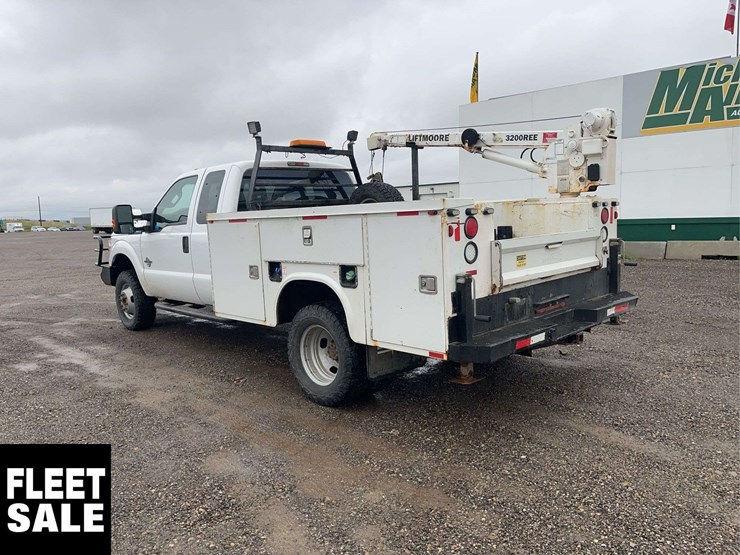 2014-ford-f350-image-3