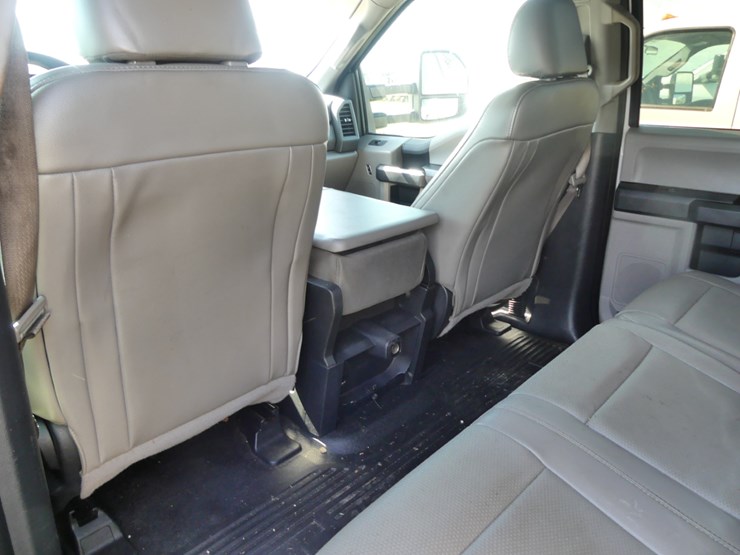 2017-ford-f350-xl-image-13