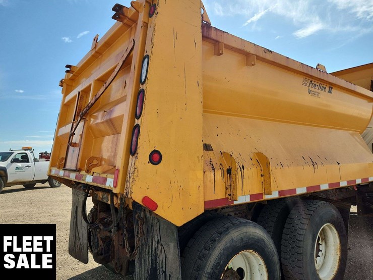 international-workstar-7500-image-50