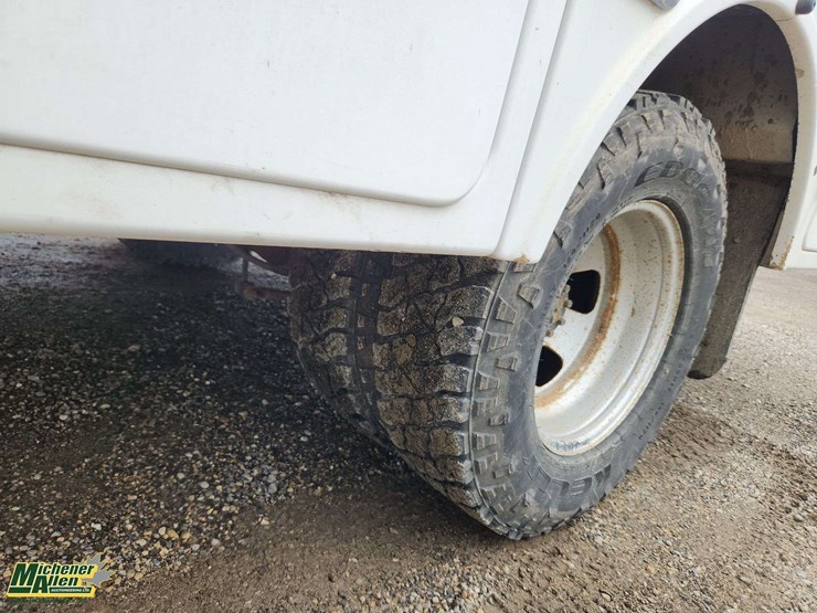 2016-dodge-3500-image-11