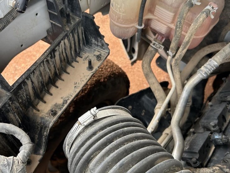2018-ram-2500-tradesman-image-22