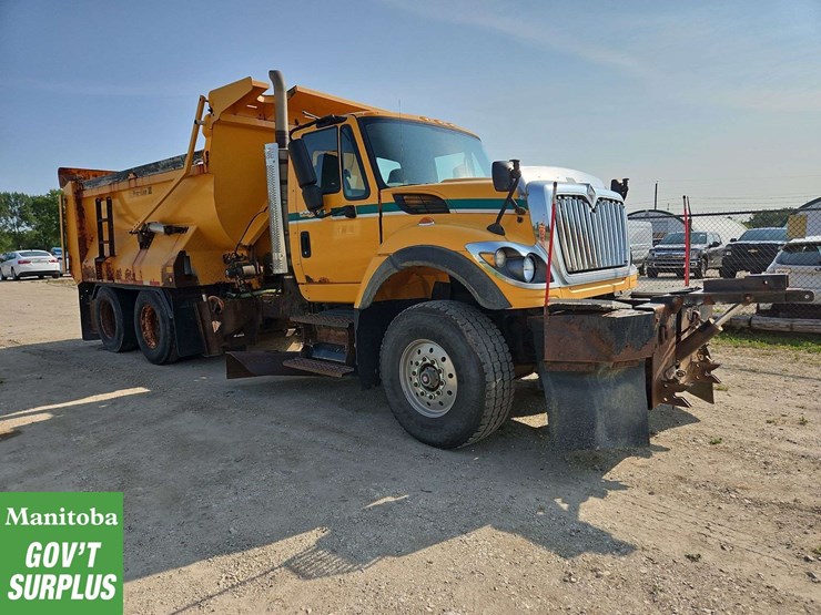 2009-international-workstar-7600-image-2