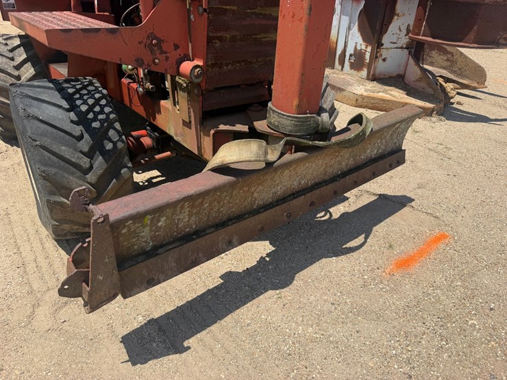 ditch-witch-r40-image-10