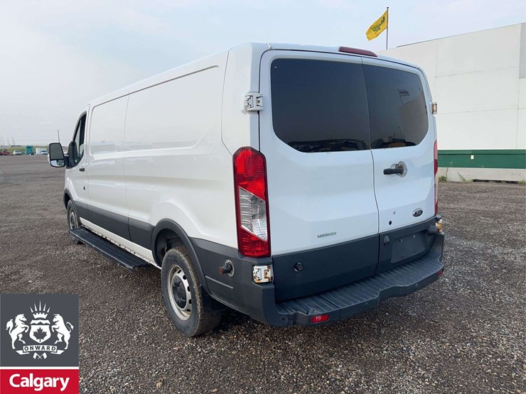 2017-ford-transit-image-3