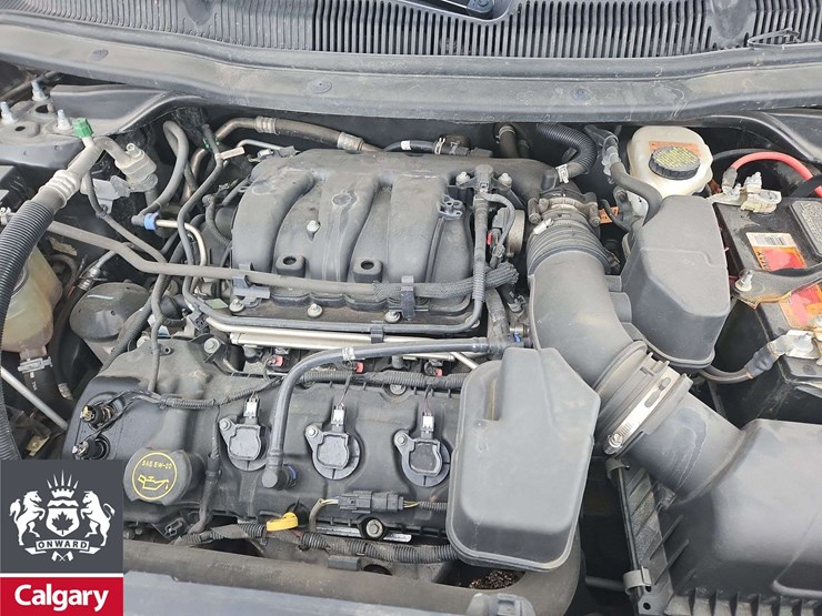 2019-ford-explorer-image-26