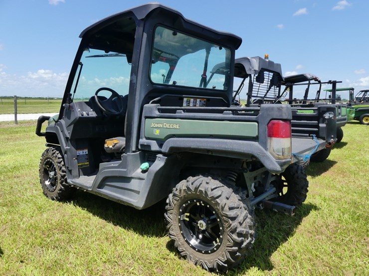 john-deere-gator-image-4