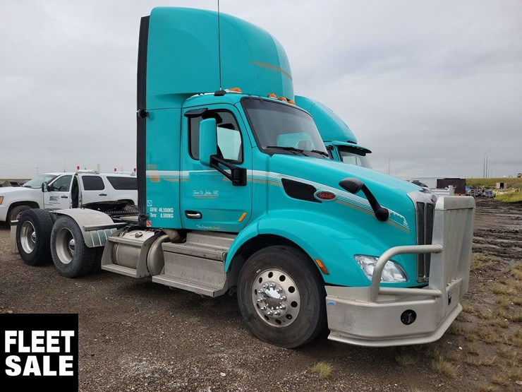 2018-peterbilt-579-image-2