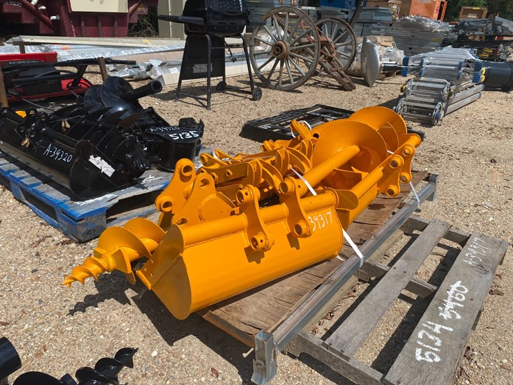 #5134-•-(8)-mini-excav-ator-attachments-image-3