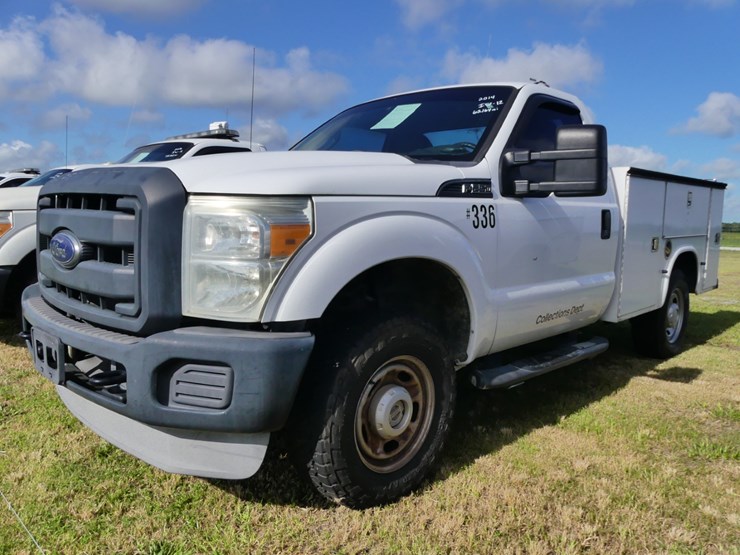 2014-ford-f250-xl-image-1