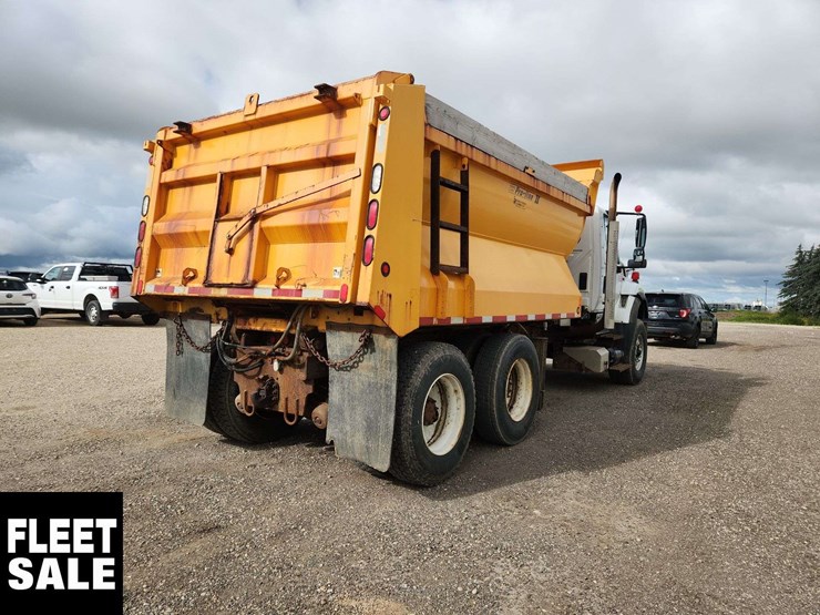 international-workstar-7500-image-4