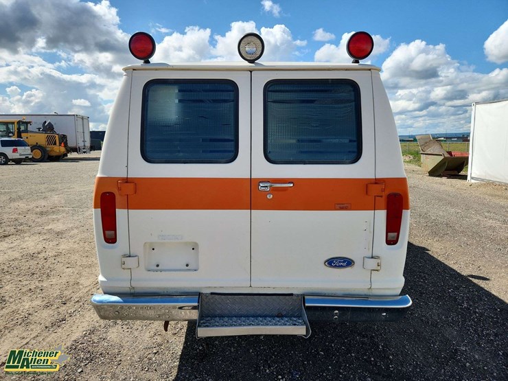 1983-ford-e250-image-17