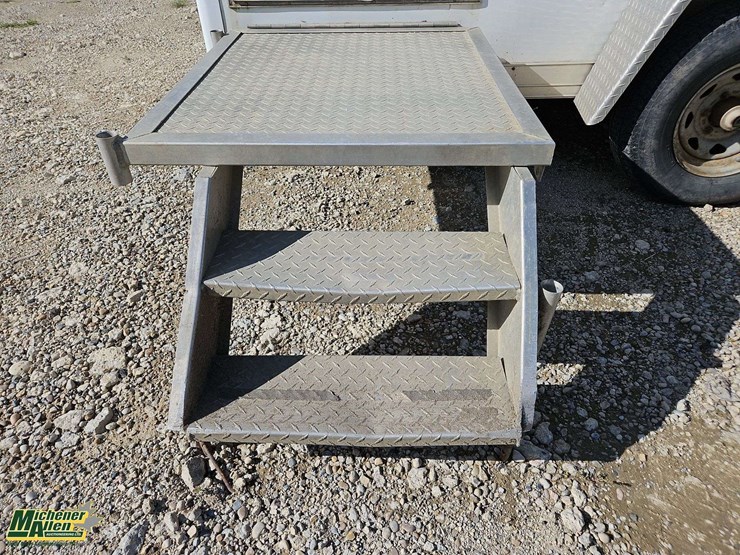 2010-cargo-wells-image-17