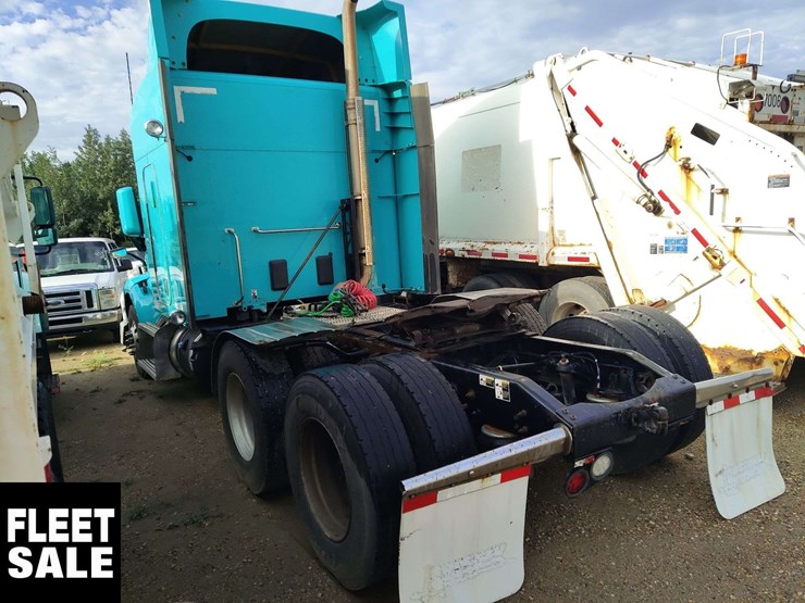 2020-peterbilt-579-image-2