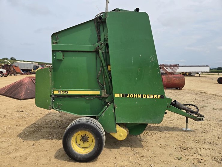 john-deere-535-image-12