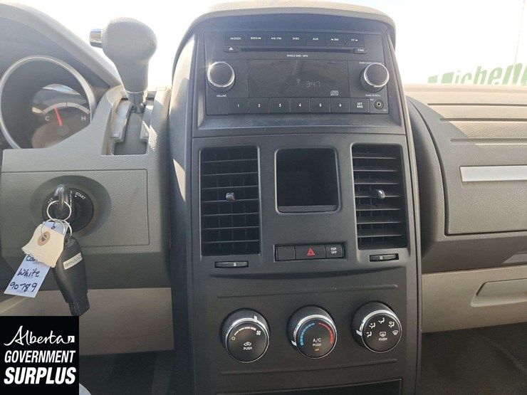 2009-dodge-grand-caravan-se-image-17