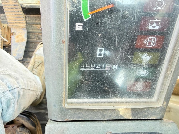 2007-takeuchi-tb175-image-18