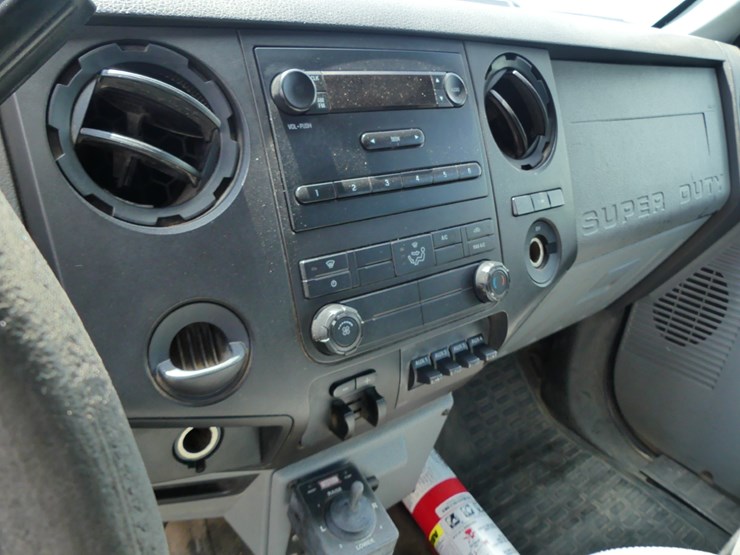 2015-ford-f450-xl-image-16