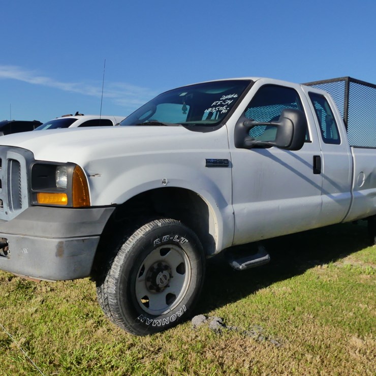 2006 FORD F250 XL