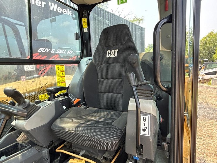 2023-caterpillar-306-cr-image-21