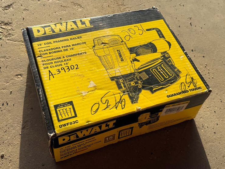 #2031-•-dewalt-coil-framing-nailgun-image-2