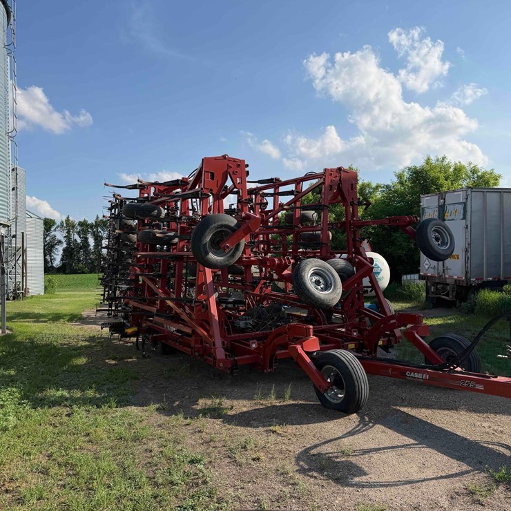CASE IH 255
