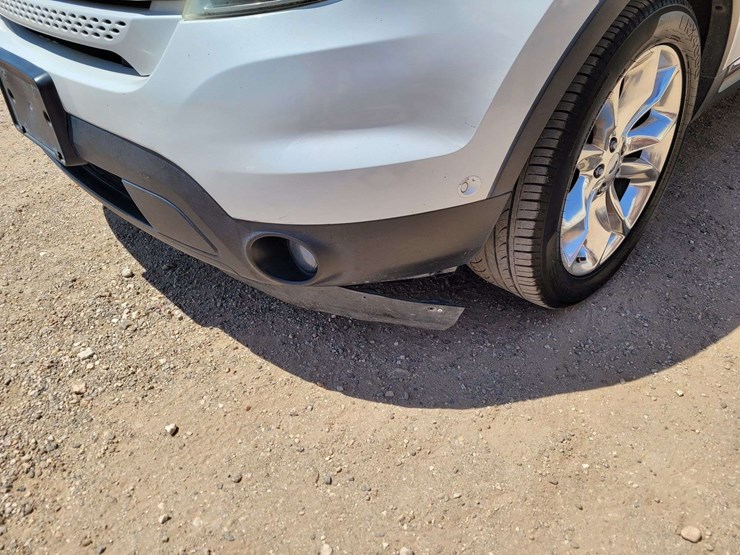 2012-ford-explorer-limited-image-2