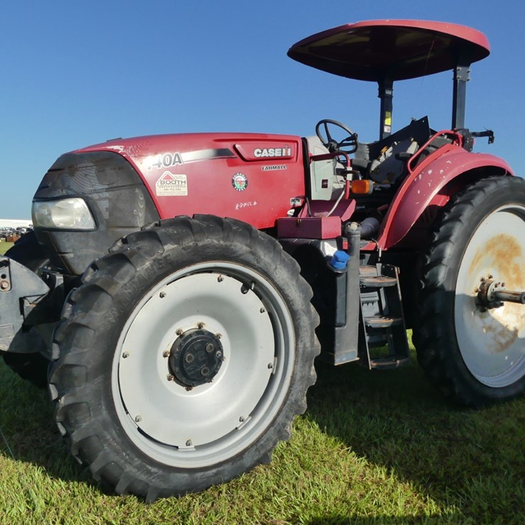 2017 CASE IH FARMALL 140A