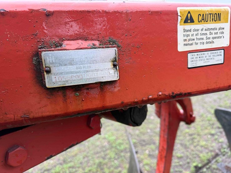 international-800-plow-image-19