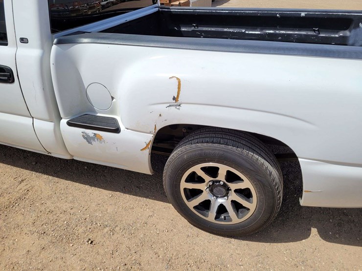 2000-chevrolet-silverado-1500-image-8