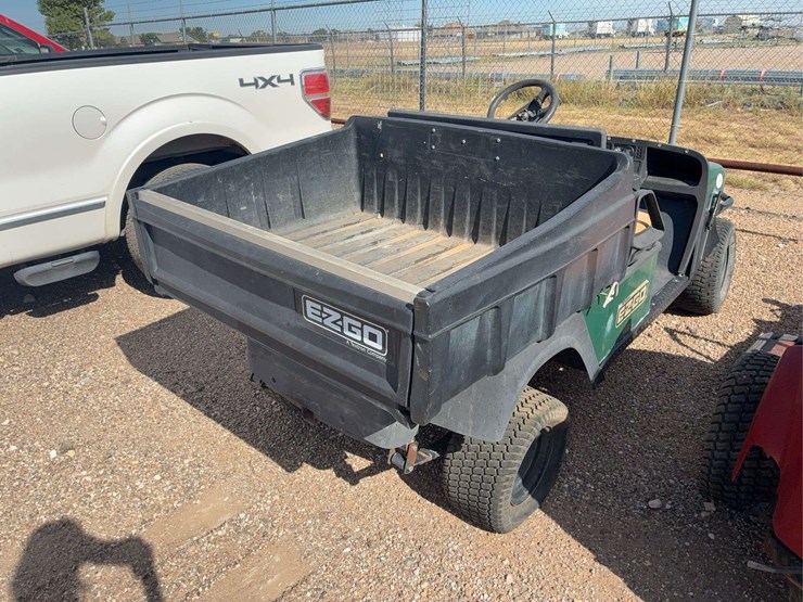 e-z-go-golf-cart-image-3