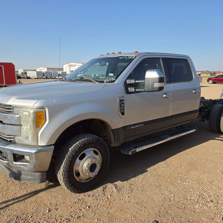 2017 FORD F350