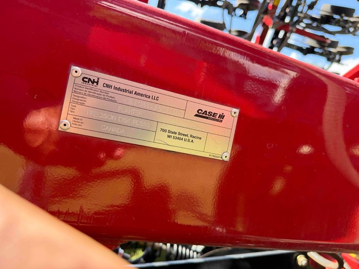 case-ih-550-image-24