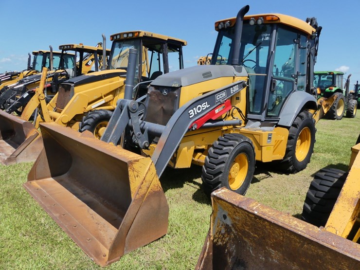 2020-deere-310sl-image-1