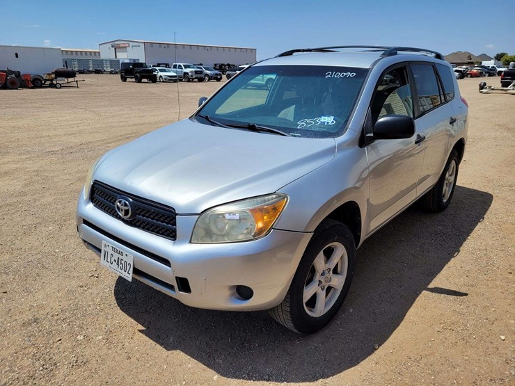 2006-toyota-rav4-image-1