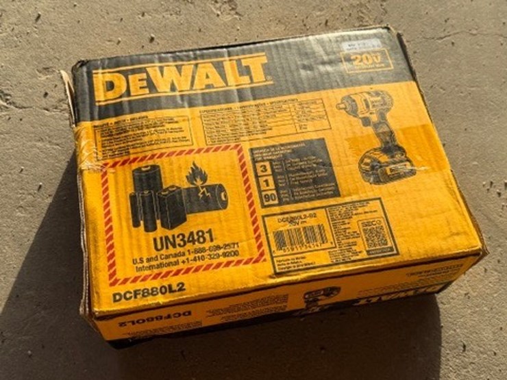 #2025-•-dewalt-1/2in-cordless-impact-wrench-image-11