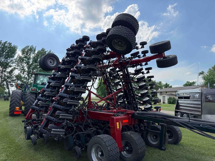 case-ih-550-image-3