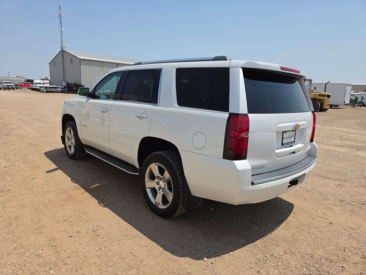 2018-chevrolet-tahoe-image-4