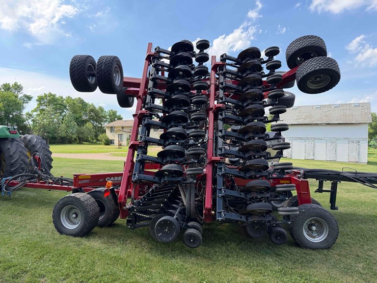 case-ih-550-image-2