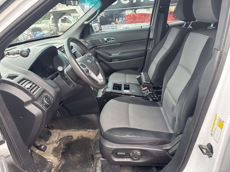 2014-ford-explorer-police-interceptor-image-8