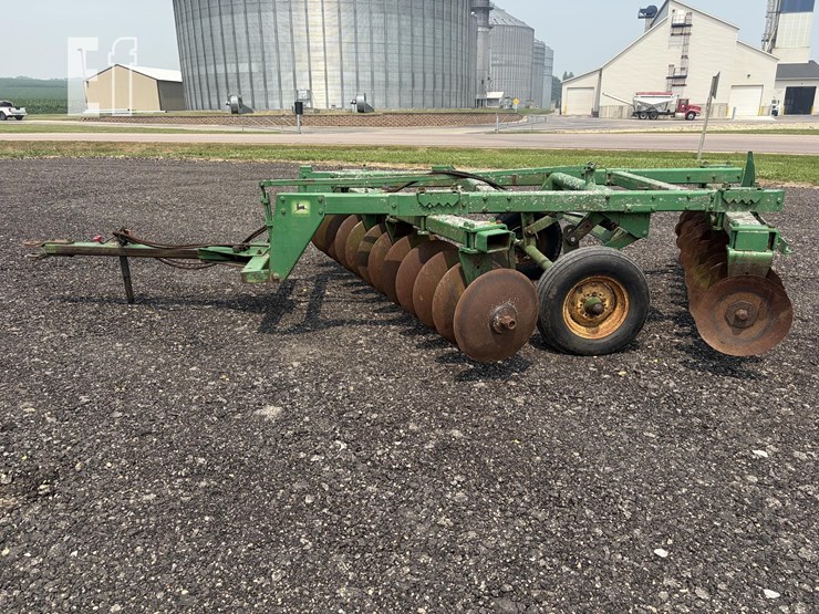 john-deere-offset-disc-image-2