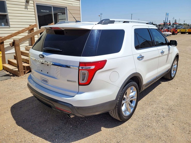 2012-ford-explorer-limited-image-7