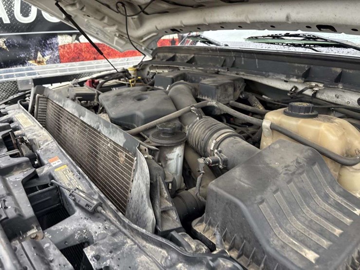 2011-ford-f350-image-21