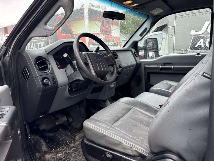 2014-ford-f550-xl-image-8