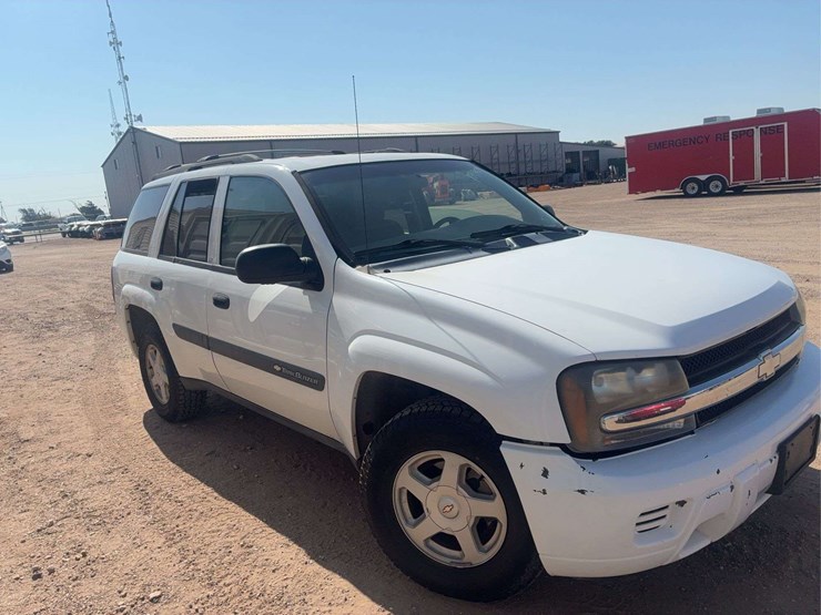 2003-chevrolet-trailblazer-image-2