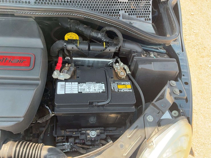 2015-fiat-500-image-19