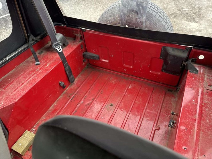 1995-jeep-wrangler-image-12